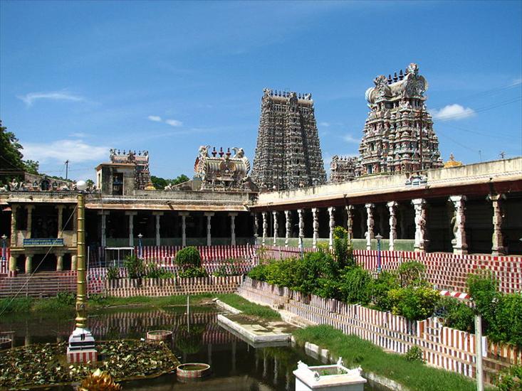 świątynie - Świątynia Minakszi i Sundareśwary w Maduraj.jpg