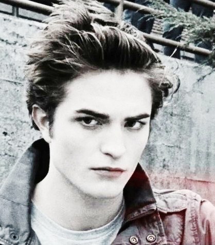 Edward - Movie-cast-Edward-Cullen-twilight-movie-2016939-418-477.jpg