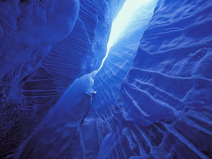 Krajobrazy - Ice Cave, Spencer Glacier, Alaska.jpg
