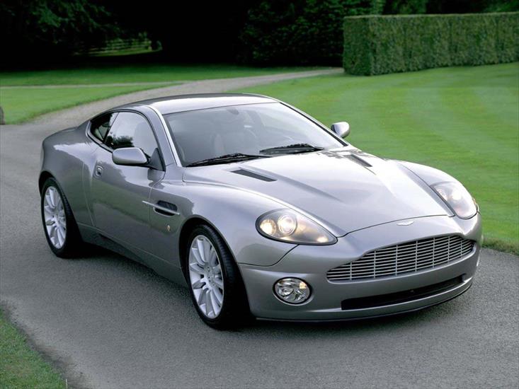Auta1 - Aston Martin Vanquish.jpg