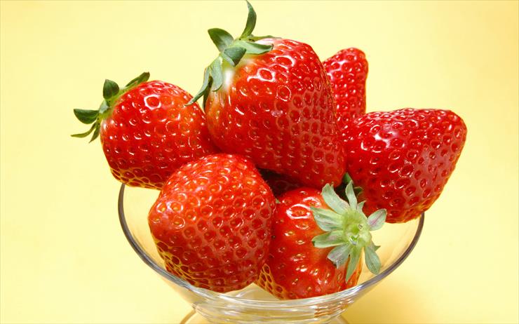 Owoce - www.laba.ws_Fresh_Strawberries_ 0049.jpg
