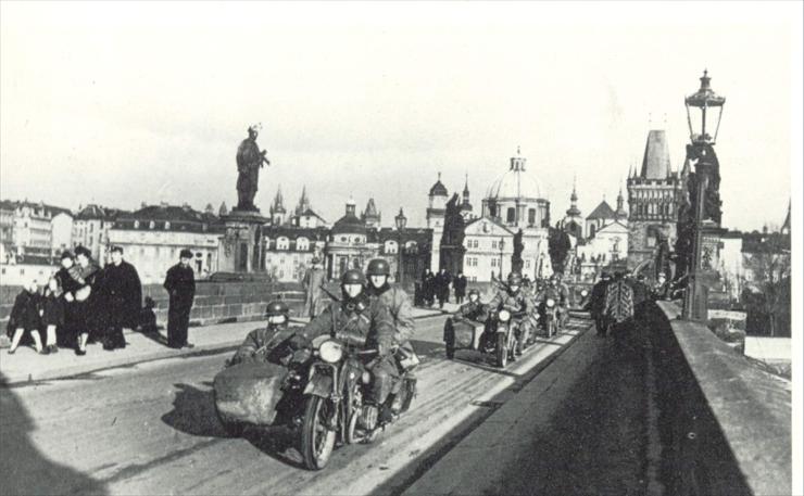 Zdjęcia 2-go wojenne - Praga WWII 120.JPG