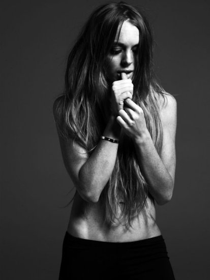 Lindsay Lohan - topless-thumb-sucker.jpg