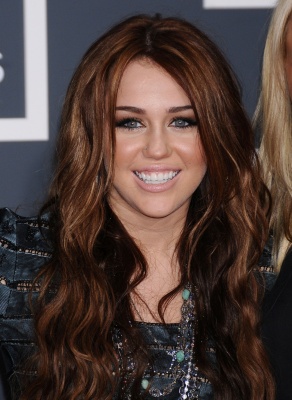 Miley Cyrus - normal_032.jpg