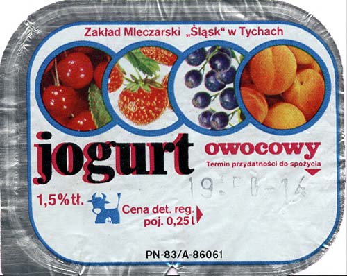 PRL artykuły niekoniecznie codziennego użytku - jogurt_owocowy.jpg