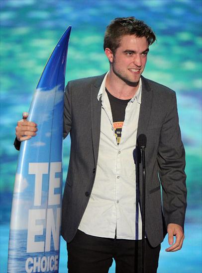 Teen Choice 2011 - Rob-At-TCA.jpg