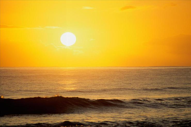 Webshots Collections - Sun-Kissed Waves, Kauai, Hawaii  SuperStock, Inc..jpg
