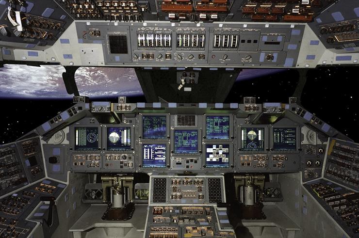 Ziemia z kosmosu - space-shuttle-cockpit1.jpg