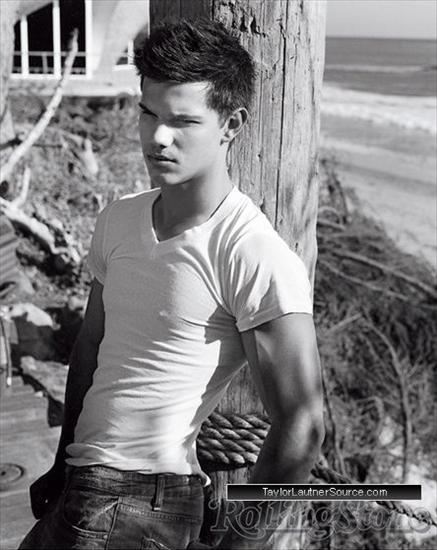 Taylor Lautner - 051.jpg