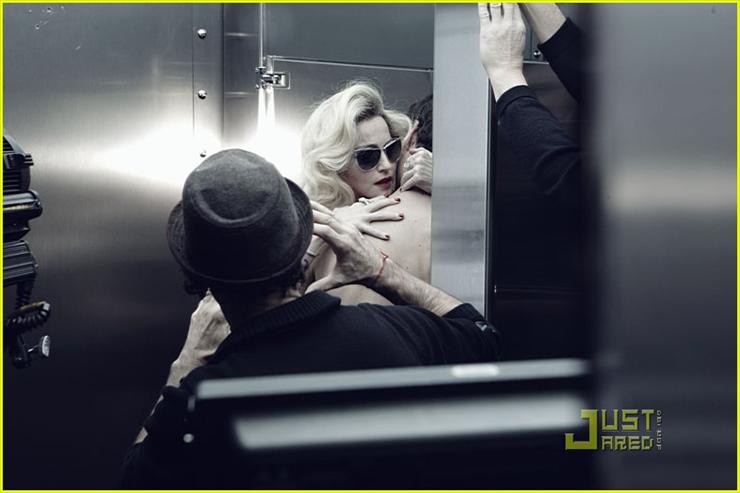 Madonna - madonna-mdg-backstage-05.jpg