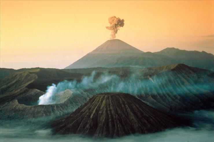 Webshots Collections - Indonesian Eruption  SuperStock, Inc..jpg