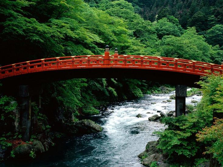 Japonia - The Sacred Bridge, Daiya River, Nikko, Japan.jpg