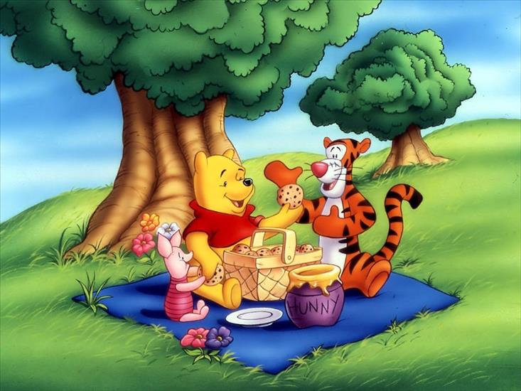 obrazki dla dzieci - Wallcate.com - Wallpapers Winnie the Pooh - Cartoon 75.jpg