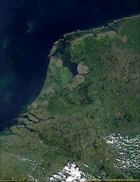 Holandia - 280px-Satellite_image_of_the_Netherlands_in_May_2000.jpg